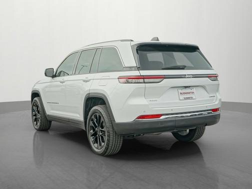 2022 Jeep Grand Cherokee Laredo