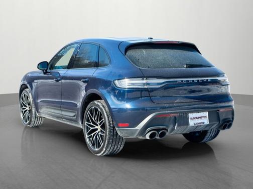 2022 Porsche Macan Base