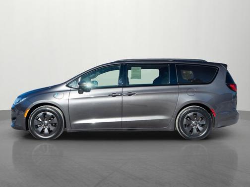 2019 Chrysler Pacifica Hybrid Limited