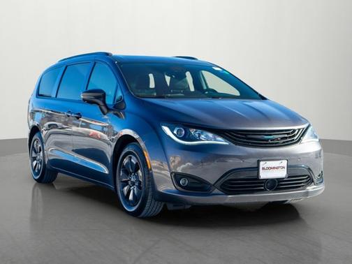 2019 Chrysler Pacifica Hybrid Limited