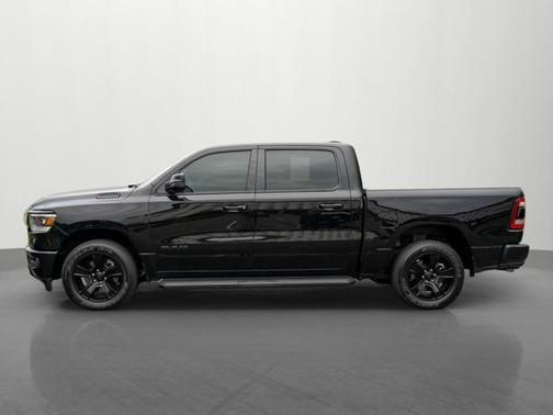 Diamond Black Crystal Pearlcoat 2023 RAM 1500 Big Horn