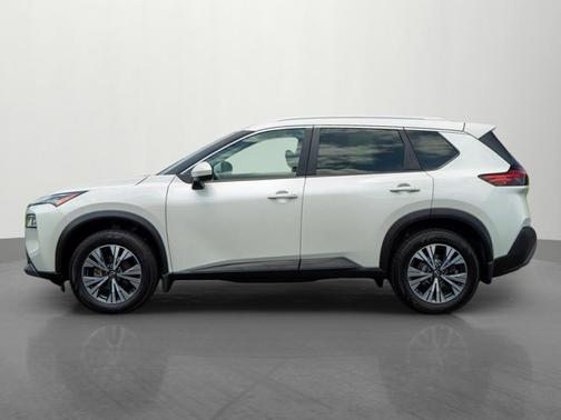 Pearl White Tricoat 2023 Nissan Rogue SV