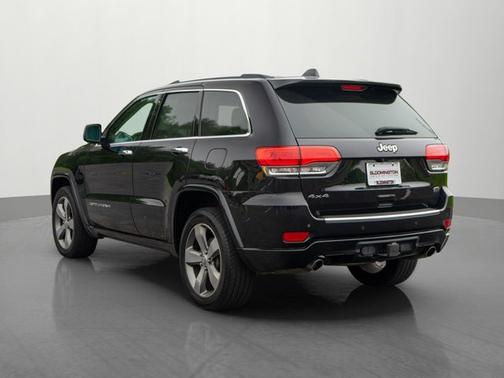 Brilliant Black Crystal Pearlcoat 2016 Jeep Grand Cherokee Overland