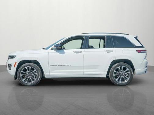 2022 Jeep Grand Cherokee Overland