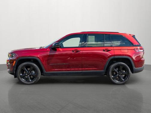 Velvet Red Pearlcoat 2023 Jeep Grand Cherokee Limited
