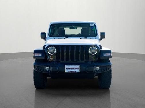 Bright White Clearcoat 2022 Jeep Wrangler Willys