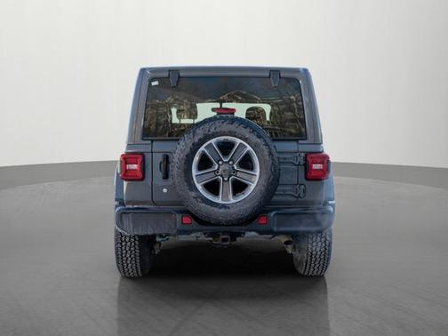 2020 Jeep Wrangler Sahara