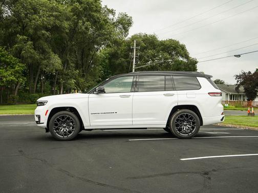2025 Jeep Grand Cherokee L Summit Reserve