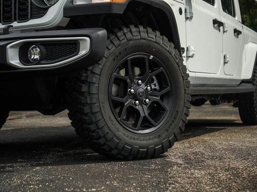 2025 Jeep Gladiator High Tide