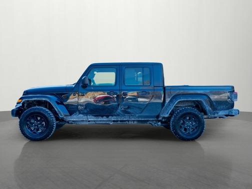 2022 Jeep Gladiator Sport S