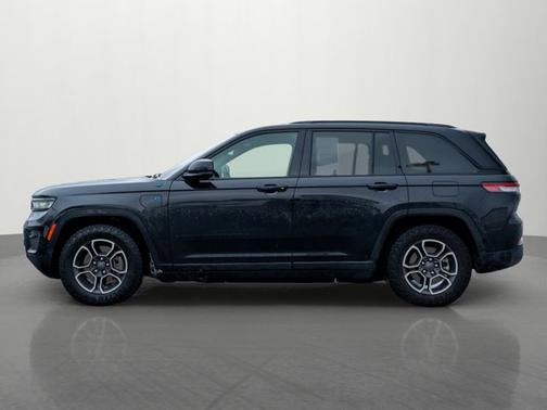 2023 Jeep Grand Cherokee Trailhawk