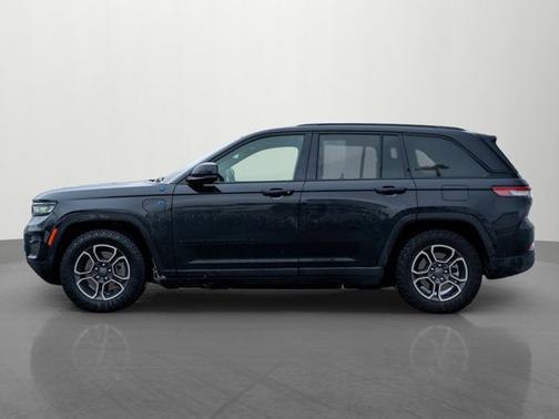 2023 Jeep Grand Cherokee Trailhawk