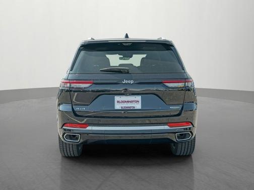 2023 Jeep Grand Cherokee Summit Reserve