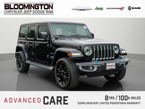 Black Clearcoat 2023 Jeep Wrangler Sahara