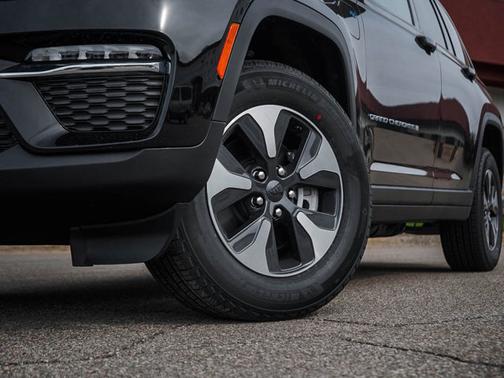 2025 Jeep Grand Cherokee 4xe
