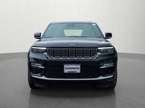 2023 Jeep Grand Cherokee Summit