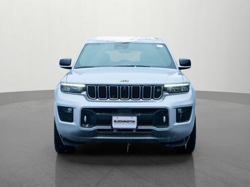 2022 Jeep Grand Cherokee Overland