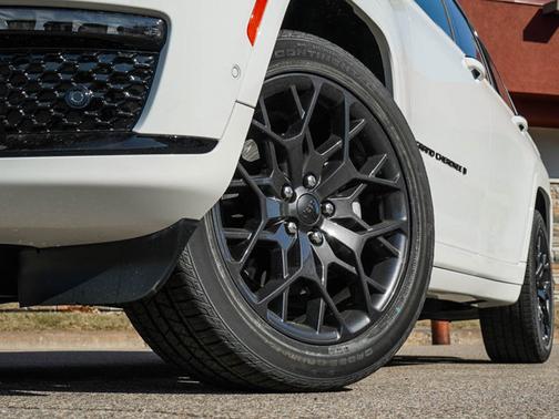 2025 Jeep Grand Cherokee L Summit Reserve