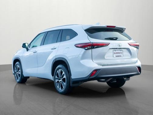 2025 Toyota Highlander XLE