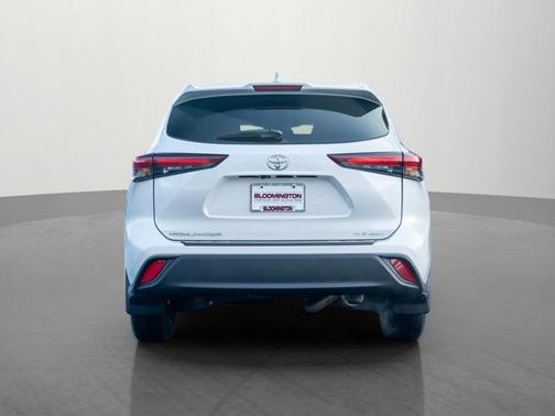 2025 Toyota Highlander XLE