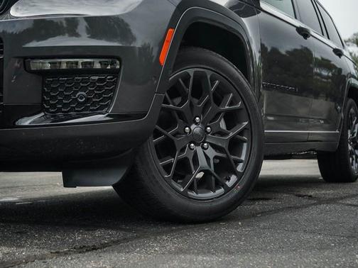 2025 Jeep Grand Cherokee L Summit