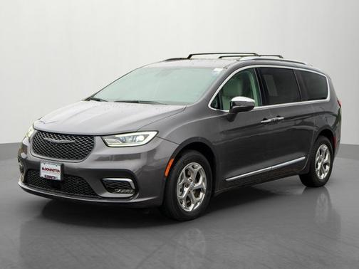 Granite Crystal Metallic Clearcoat 2021 Chrysler Pacifica Limited