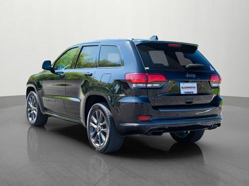 Diamond Black Crystal Pearlcoat 2018 Jeep Grand Cherokee High Altitude
