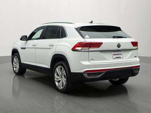 Pure White 2020 Volkswagen Atlas Cross Sport 2.0T SEL