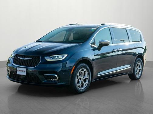 Fathom Blue Pearlcoat 2023 Chrysler Pacifica Limited