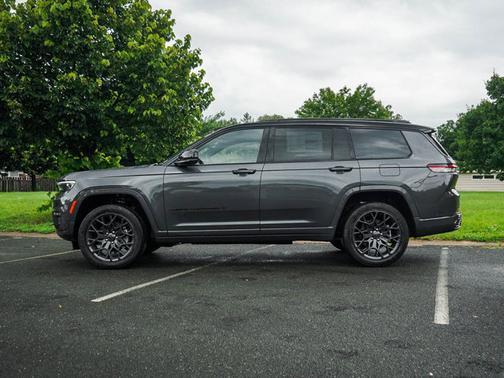 2025 Jeep Grand Cherokee L Summit Reserve