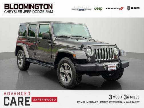 Granite Crystal Metallic Clearcoat 2017 Jeep Wrangler Sahara