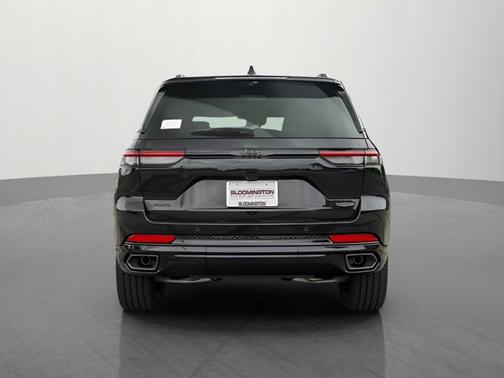 2025 Jeep Grand Cherokee Summit Reserve