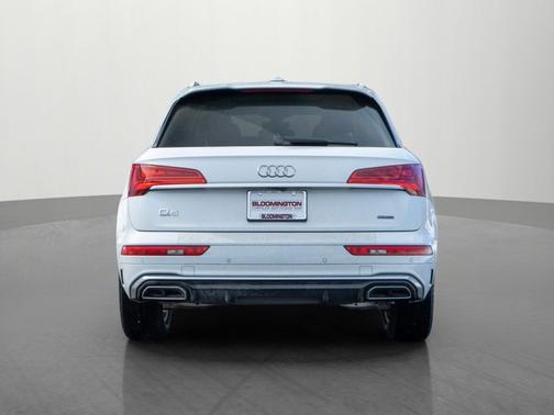 2023 Audi Q5 S line Premium