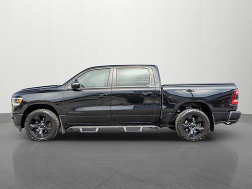 Diamond Black Crystal Pearlcoat 2019 RAM 1500 Big Horn