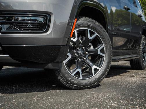 2025 Jeep Wagoneer Series II Overland
