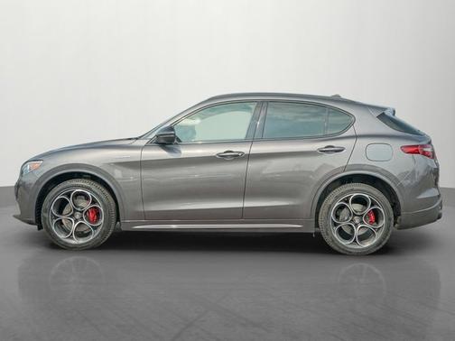 2022 Alfa Romeo Stelvio Veloce