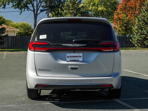 2026 Chrysler Pacifica Pinnacle