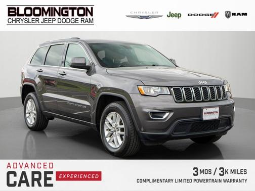 Granite Crystal Metallic Clearcoat 2017 Jeep Grand Cherokee Laredo