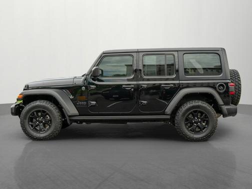 Black Clearcoat 2023 Jeep Wrangler Willys