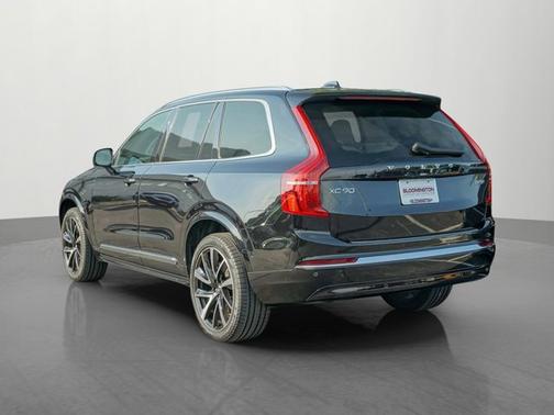 2023 Volvo XC90 Plus