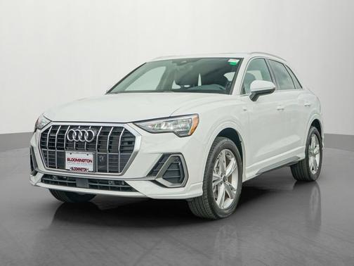 2022 Audi Q3 S line Premium