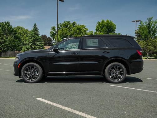 Db Black Crystal Clearcoat 2026 Dodge Durango GT Plus