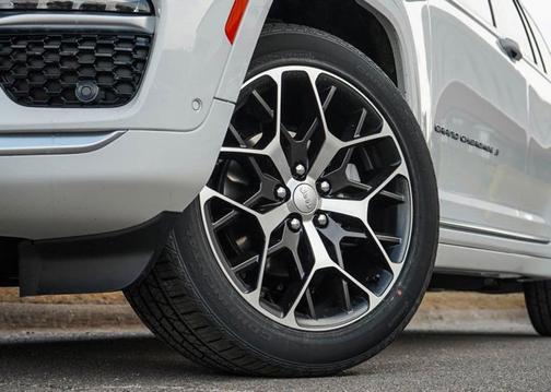 2025 Jeep Grand Cherokee Summit Reserve
