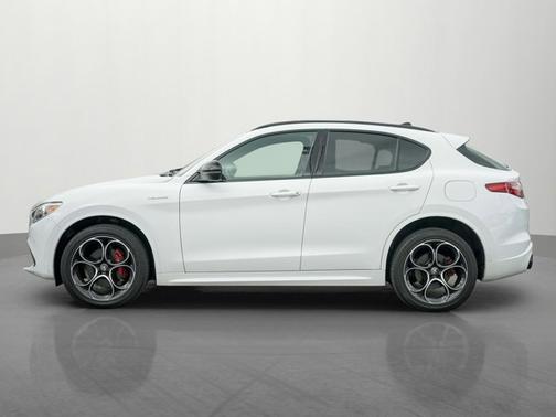 2023 Alfa Romeo Stelvio Veloce