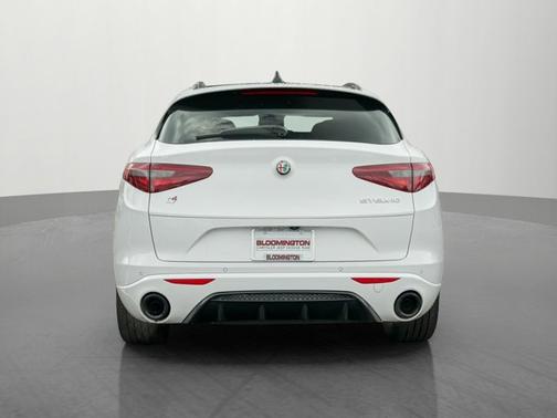 2023 Alfa Romeo Stelvio Veloce