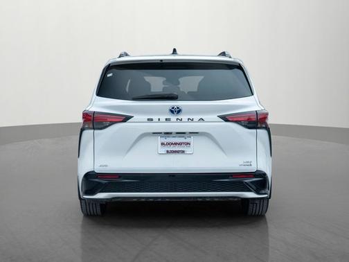 2024 Toyota Sienna XSE