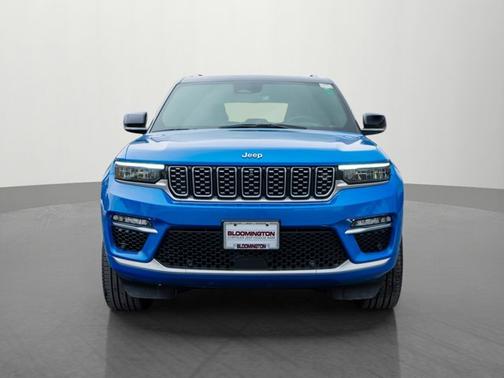 2023 Jeep Grand Cherokee Summit