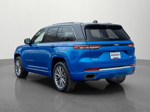 2023 Jeep Grand Cherokee Summit