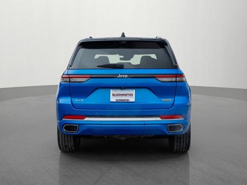 2023 Jeep Grand Cherokee Summit