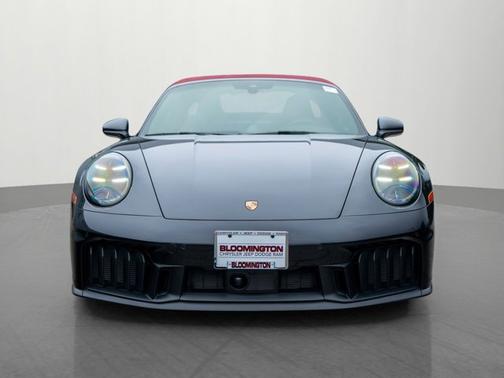 2025 Porsche 911 4 GTS